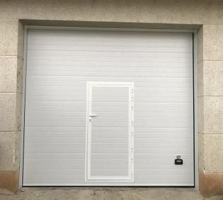 AMM Puertas Y Servicios portón