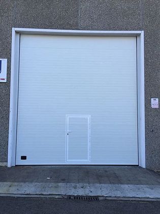 AMM Puertas Y Servicios portón de fábrica
