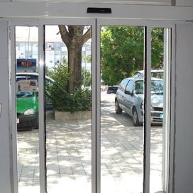 AMM Puertas Y Servicios puerta automática de vidrio desde el interior