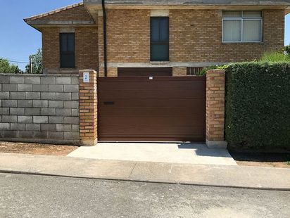 AMM Puertas Y Servicios puerta de casa de madera