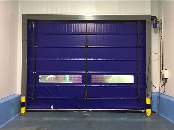 AMM Puertas Y Servicios puerta industrial vista desde el interior