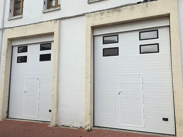 AMM Puertas Y Servicios dos puertas